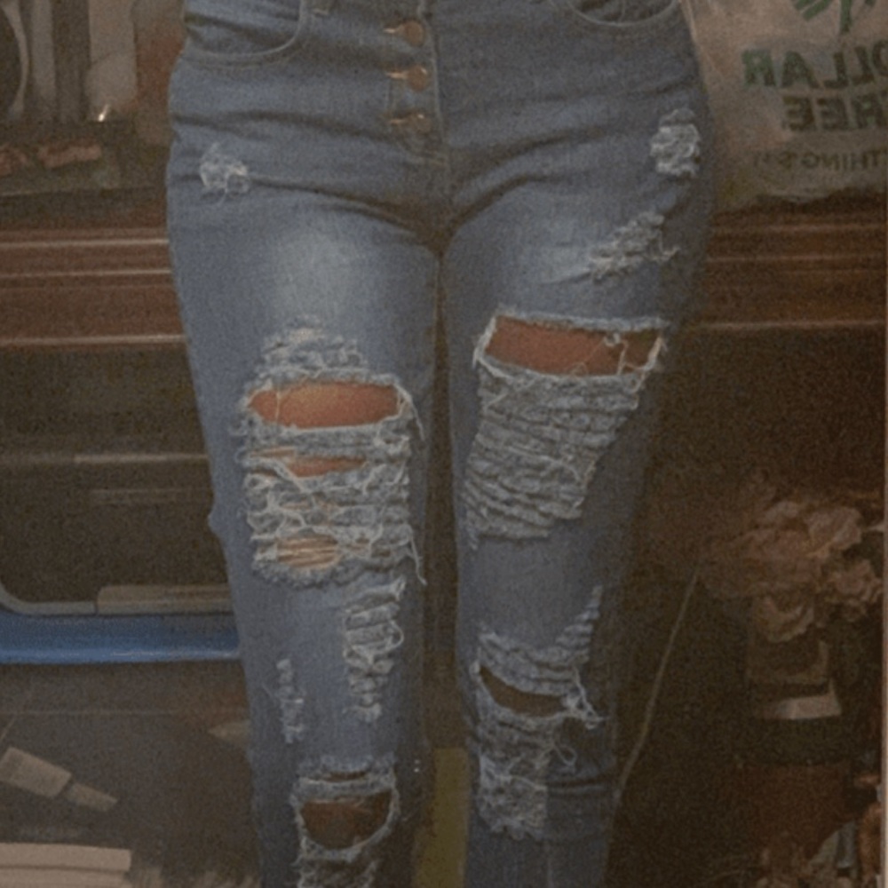 Ripped Skinny Jeans